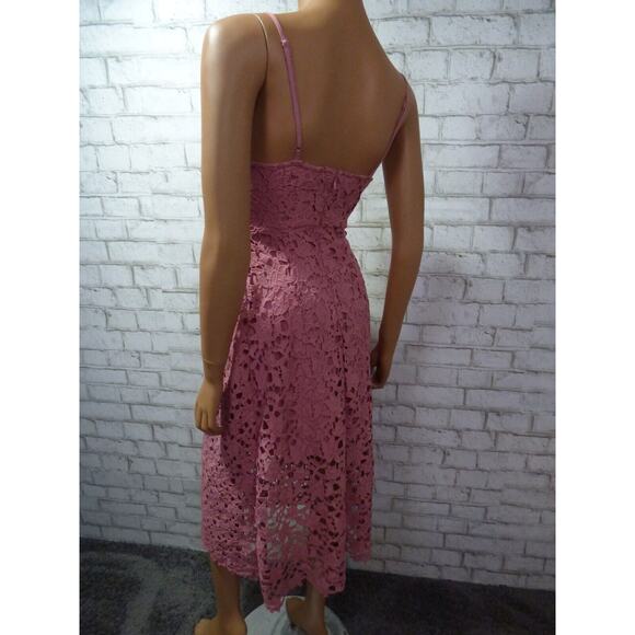$89 Astr The Label Pink Mauve Lace Midi Dress XS NEW A516 - Picture 12 of 15